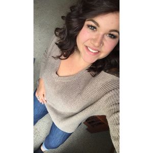 Meet your Posher, Kayla